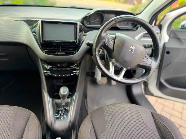 2017 Peugeot 208
