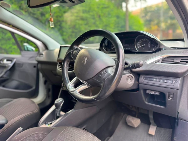 2017 Peugeot 208