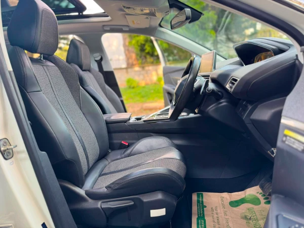 2019 Peugeot 3008 Sunroof