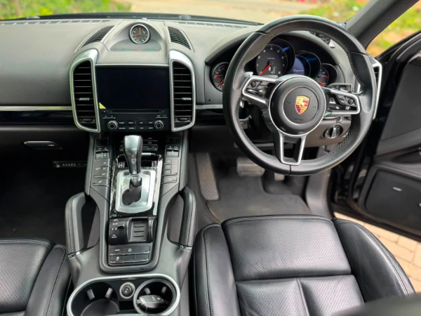 2018 Porsche Cayenne Sunroof