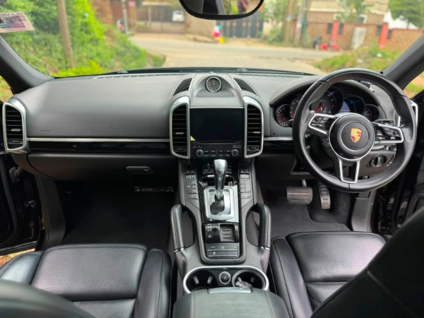 2018 Porsche Cayenne Sunroof