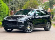 2018 Porsche Cayenne Sunroof