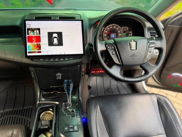 2009 Toyota Crown Athlete