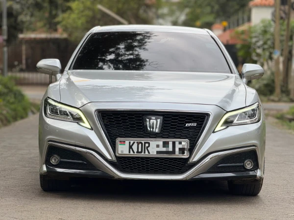 2018 Toyota Crown RS