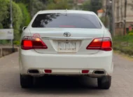 2012 Toyota Crown Royal Saloon