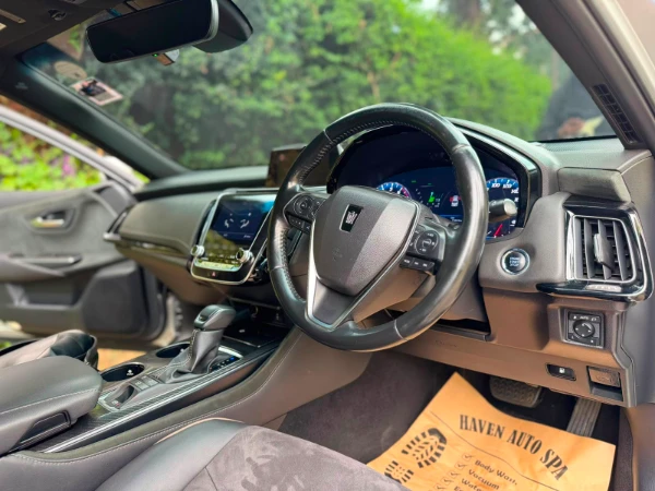 2018 Toyota Crown RS