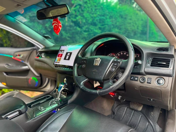2009 Toyota Crown Athlete