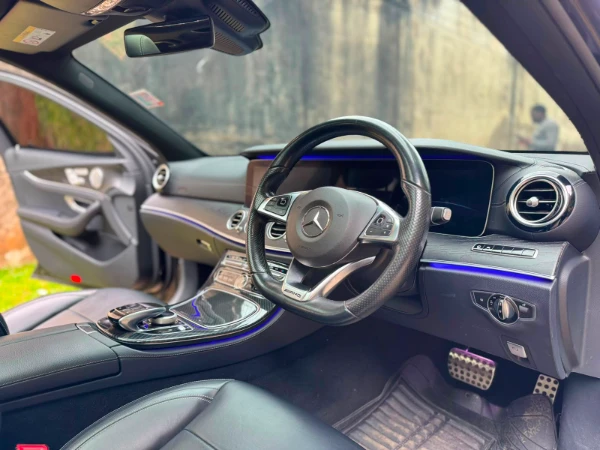 2017 Mercedes Benz E200 Sunroof