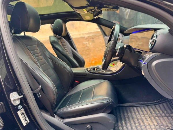 2017 Mercedes Benz E200 Sunroof