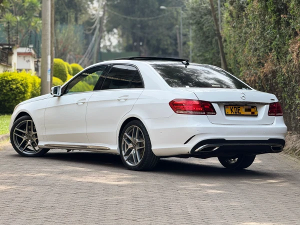 2014 Mercedes Benz E300 Sunroof