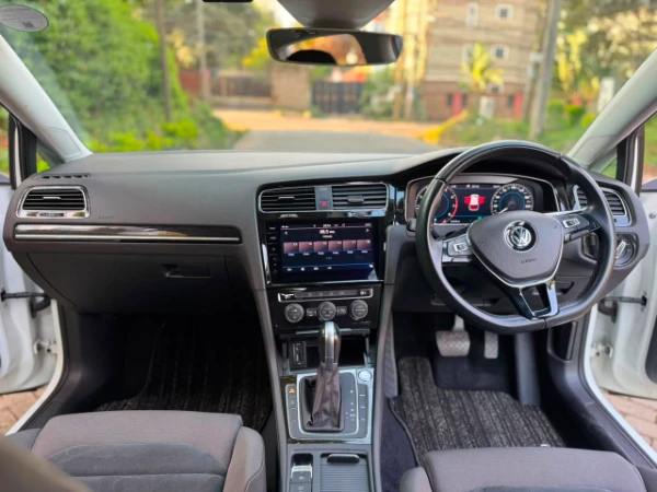 2019 Volkswagen Golf
