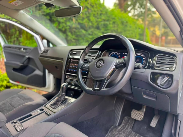 2019 Volkswagen Golf