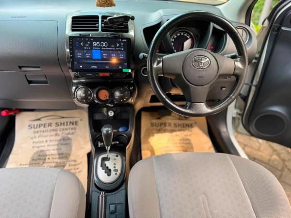 2010 Toyota IST