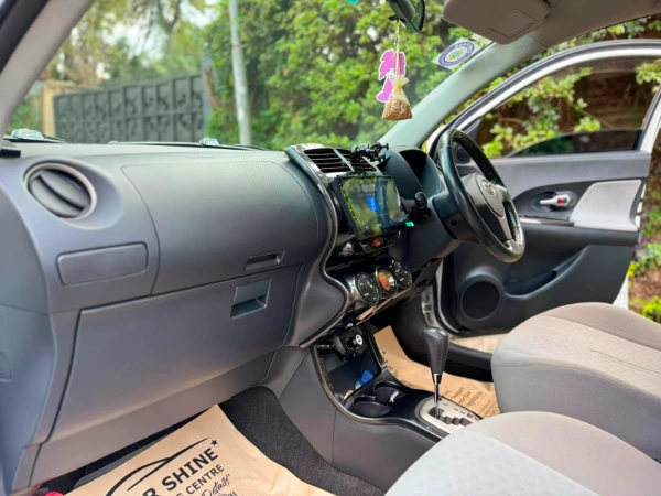 2010 Toyota IST