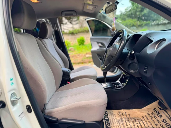 2010 Toyota IST