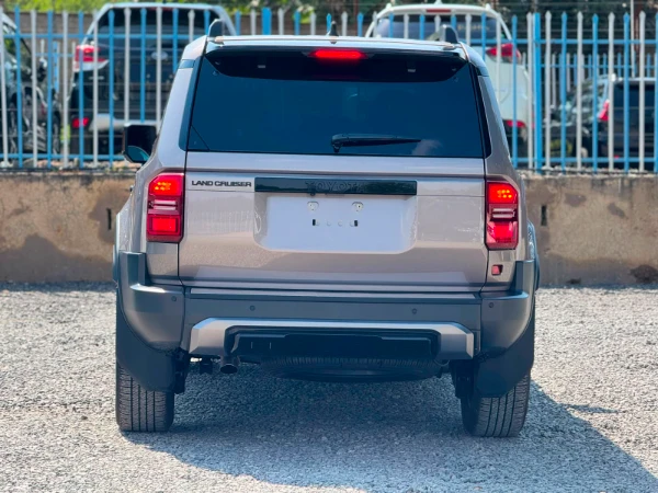 2024 Toyota Landcruiser Prado J250