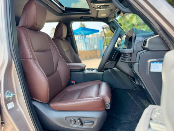2024 Toyota Landcruiser Prado J250