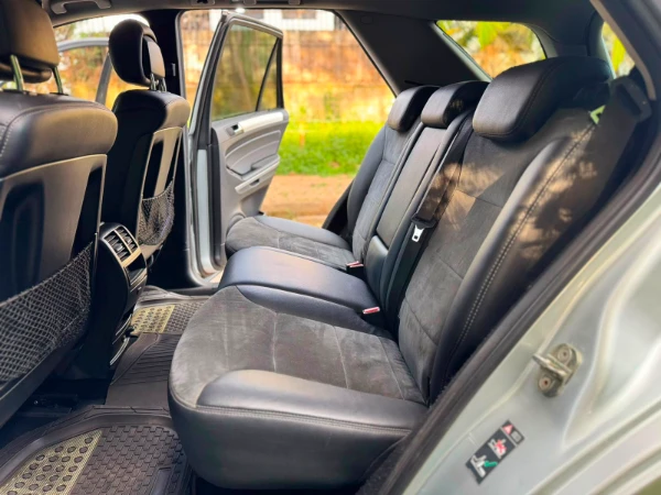 2010 Mercedes Benz ML300 4Matic