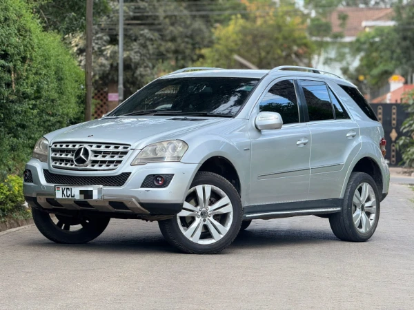 2010 Mercedes Benz ML300 4Matic