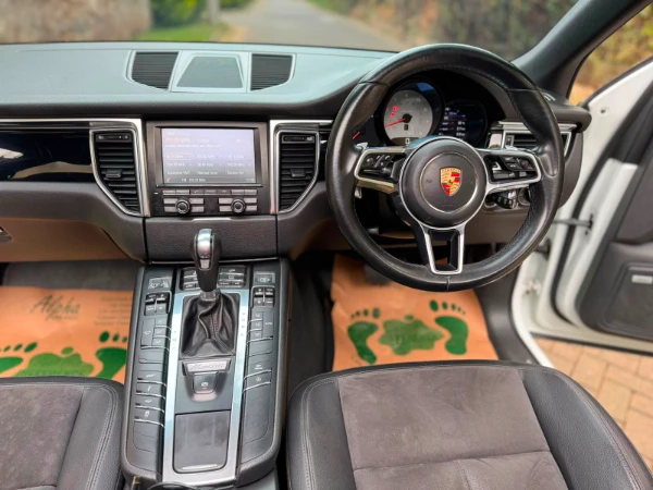 2014 Porsche Macan S Sunroof