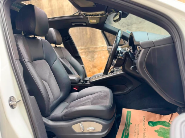 2014 Porsche Macan S Sunroof