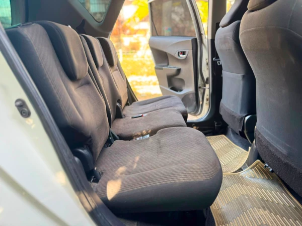 2015 Toyota Ractis