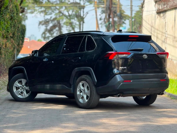 2019 Toyota Rav4 Low Mileage