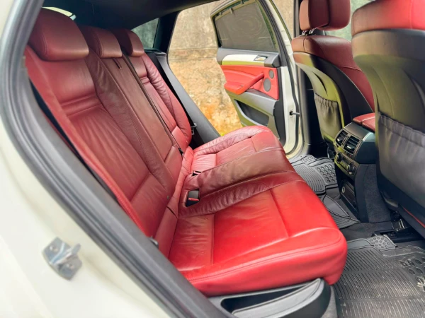 2013 BMW X6 Sunroof