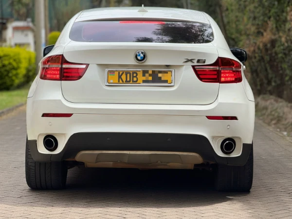 2013 BMW X6 Sunroof