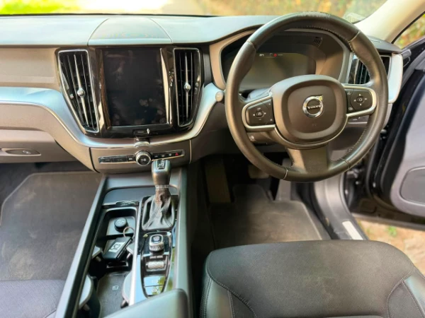 2019 Volvo XC60 D4 AWD