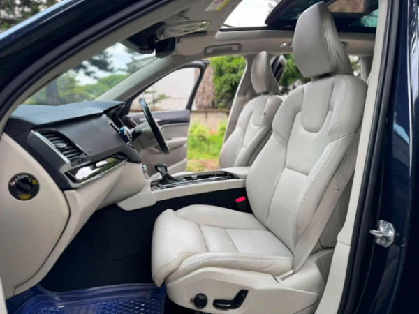 2019 Volvo XC90 Sunroof AWD
