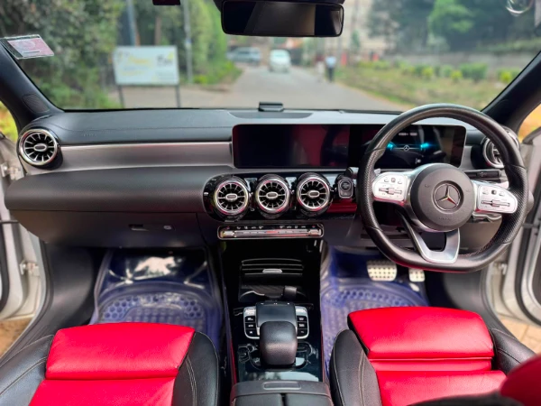 2018 Mercedes Benz A180 AMG Sunroof