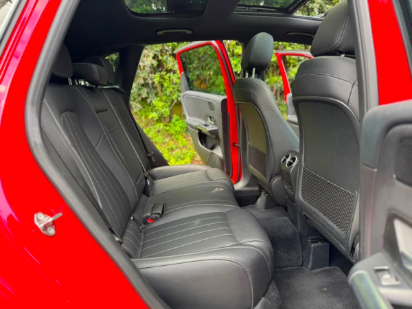 2019 Mercedes Benz B180 Sunroof