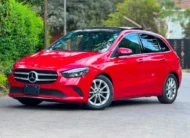 2019 Mercedes Benz B180 Sunroof