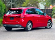 2019 Mercedes Benz B180 Sunroof