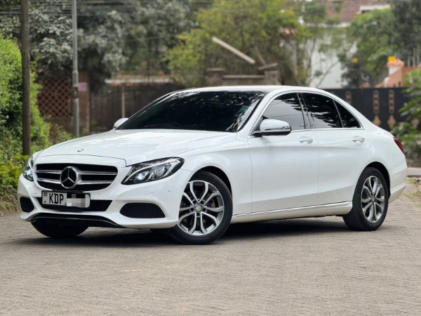 2016 Mercedes Benz C200 Leather