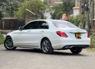 2016 Mercedes Benz C200 Leather