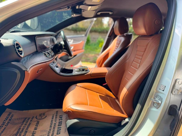 2019 Mercedes Benz E350e Low Mileage