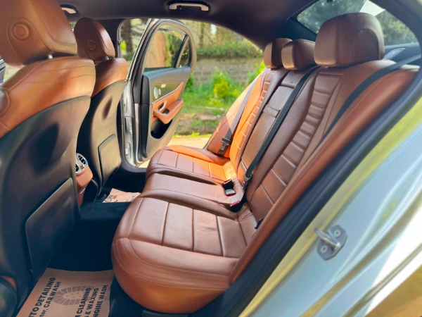 2019 Mercedes Benz E350e Low Mileage