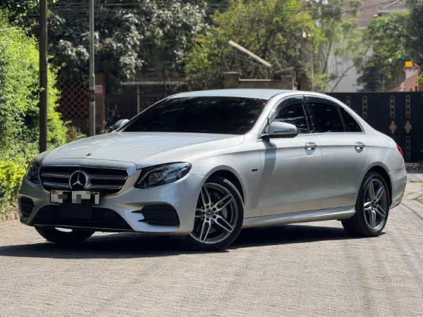 2019 Mercedes Benz E350e Low Mileage