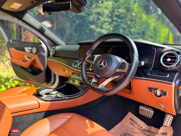 2019 Mercedes Benz E350e Low Mileage