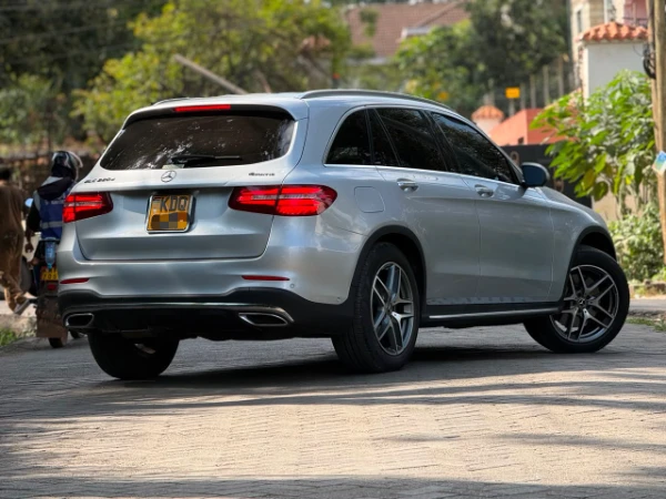 2017 Mercedes Benz GLC220d 4Matic