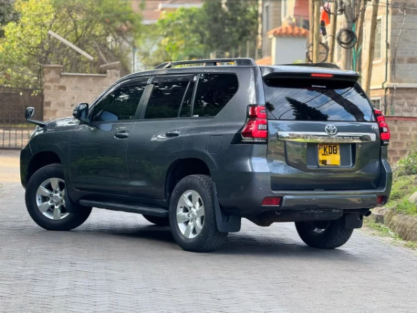 2014 Toyota Landcruiser Prado TX
