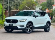 2019 Volvo XC40 T4 R Design