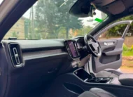 2019 Volvo XC40 T4 R Design
