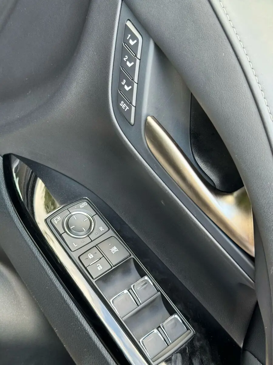 2018 Lexus LX570 Fully Loaded Sunroof