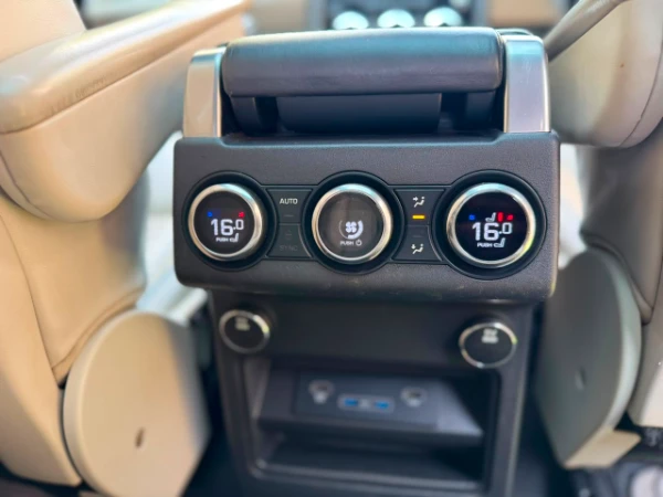 2019 Land Rover Discovery HSE TD6 Sunroof