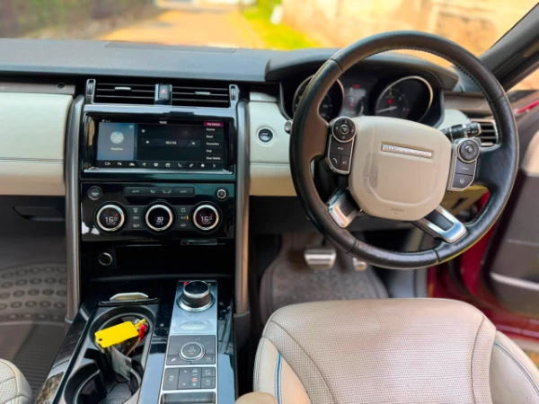 2019 Land Rover Discovery HSE TD6 Sunroof