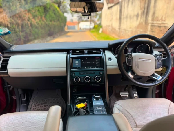 2019 Land Rover Discovery HSE TD6 Sunroof
