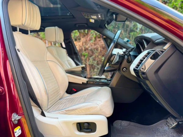 2019 Land Rover Discovery HSE TD6 Sunroof